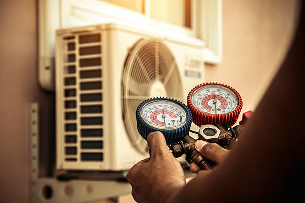 Professional Ac Installation technician working in New Boston, TX